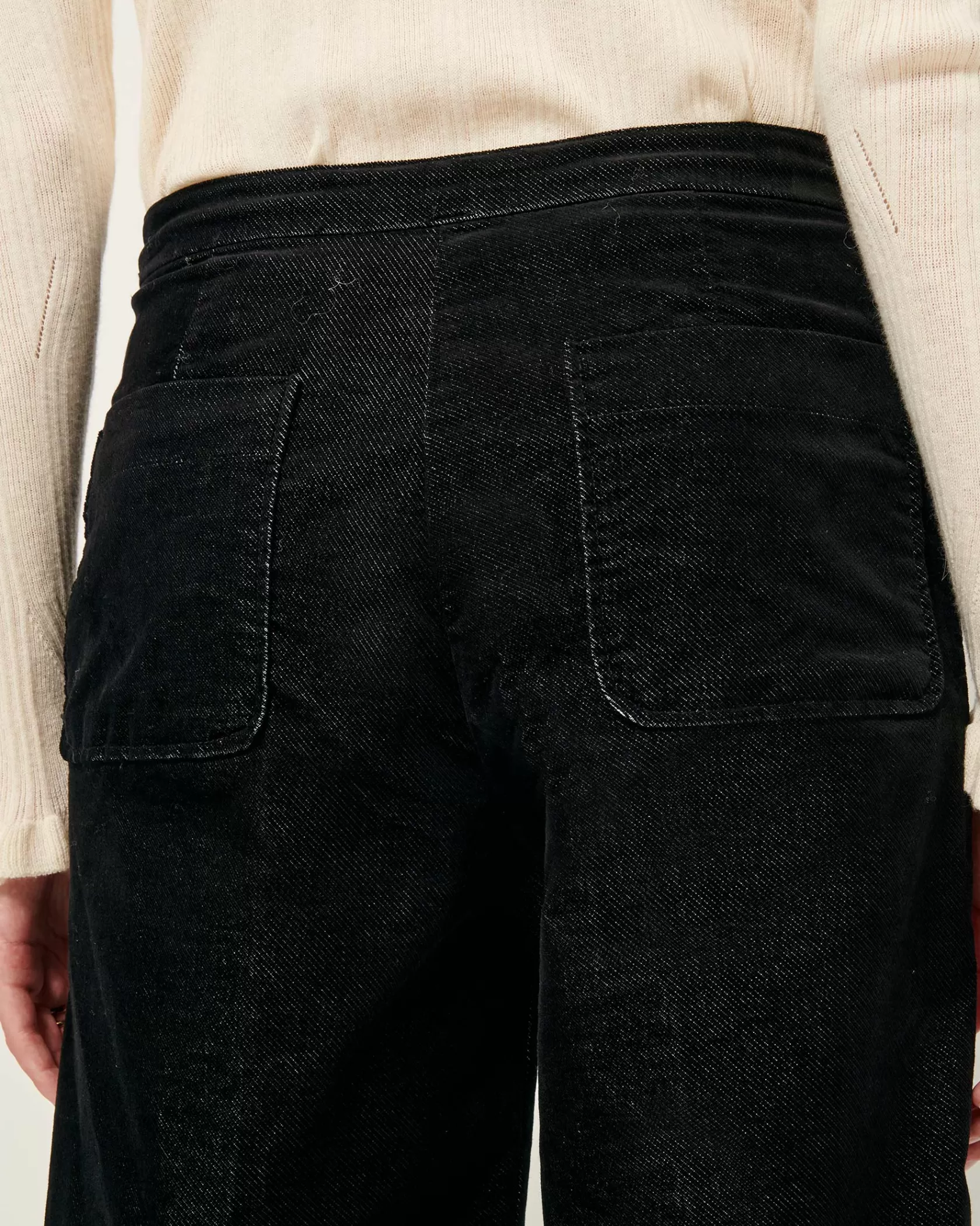 alvelvet_4.webp Sessùn Alvelvet Black Hot