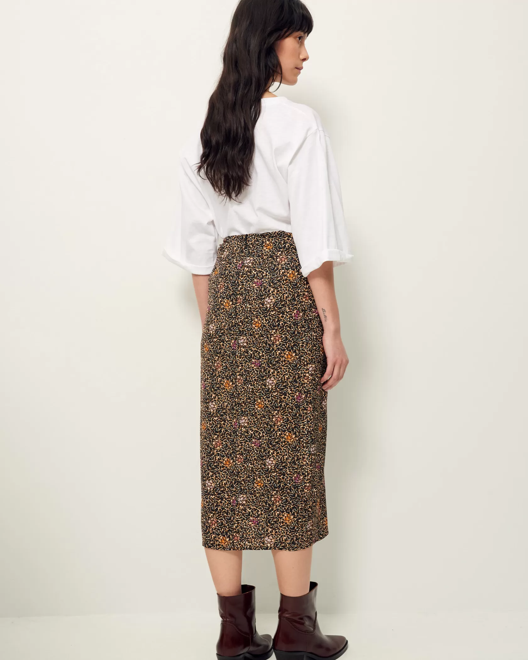 leelong_4.webp Sessùn Leelong Floy Joy Hot